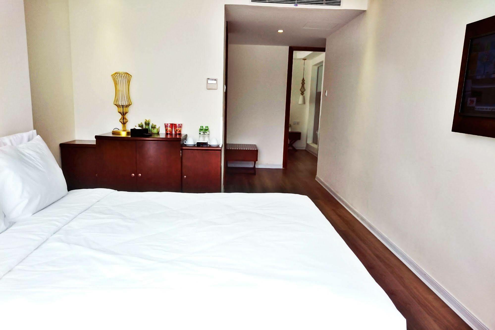 Adaline Hotel And Suite Da Nang Exterior photo