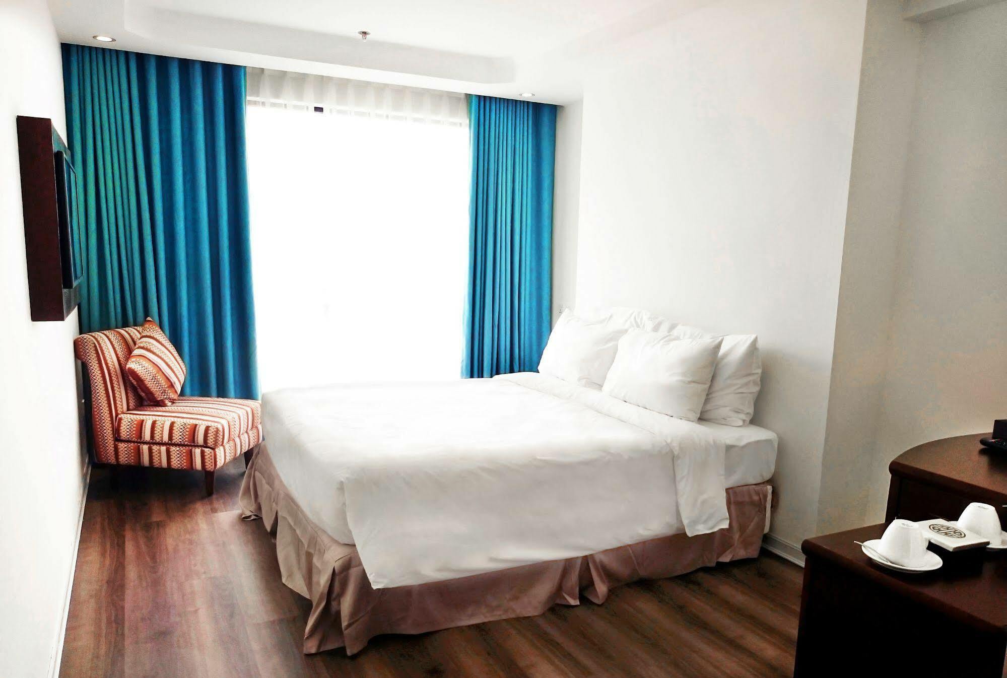 Adaline Hotel And Suite Da Nang Exterior photo
