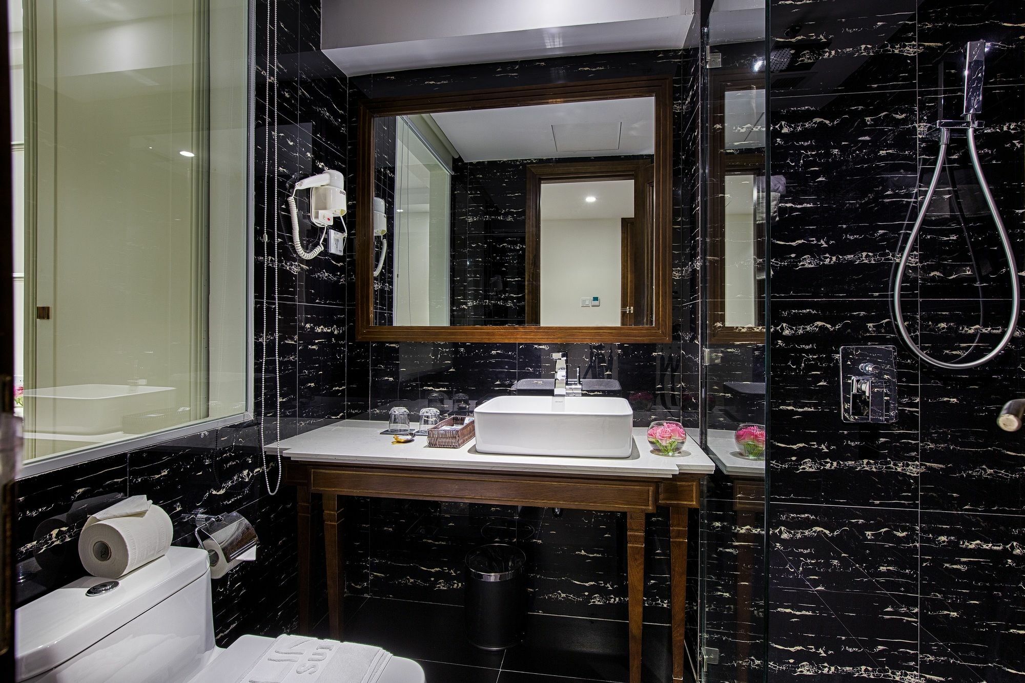 Adaline Hotel And Suite Da Nang Exterior photo